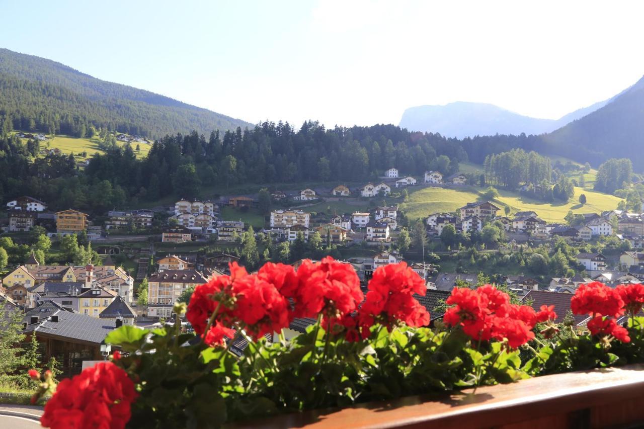 Garni Panoramik Hotell Ortisei Exteriör bild
