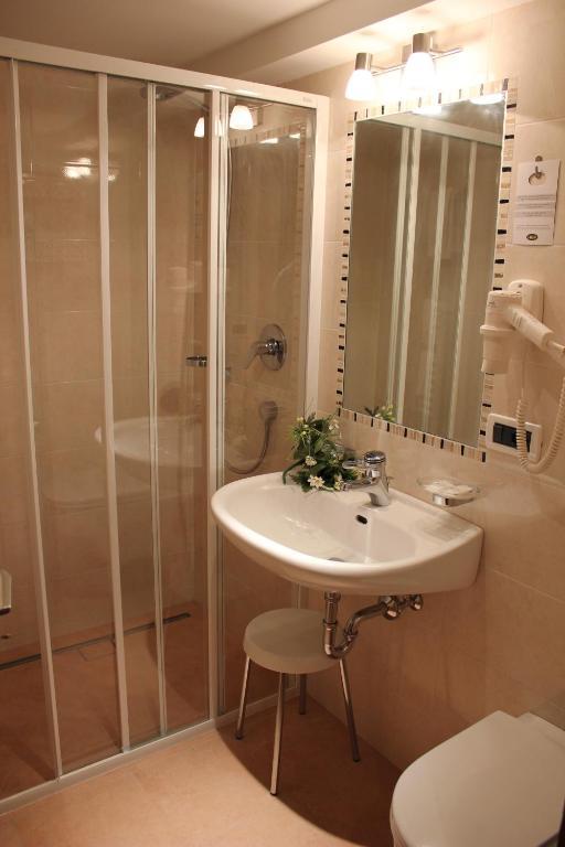 Garni Panoramik Hotell Ortisei Rum bild
